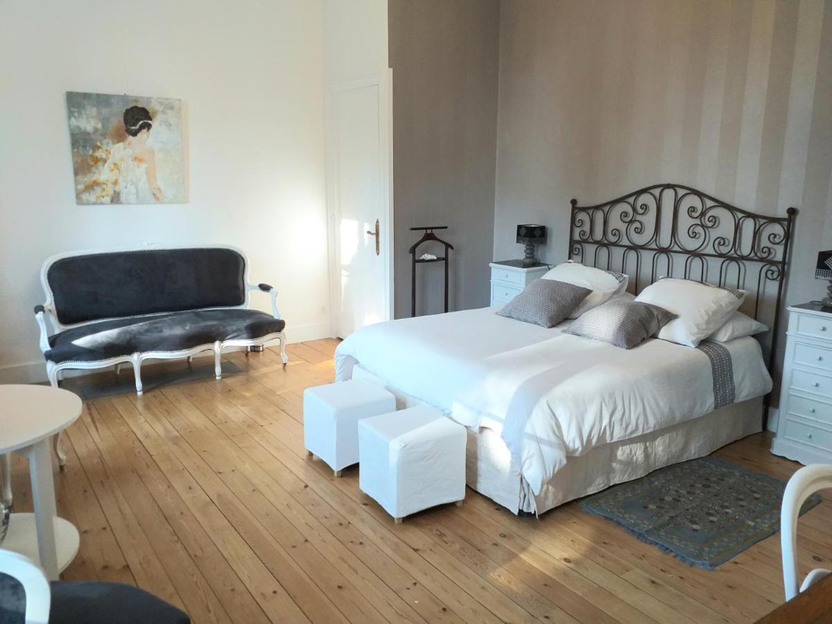 Domaine Berenguer Bed and Breakfast Ouches Exteriör bild