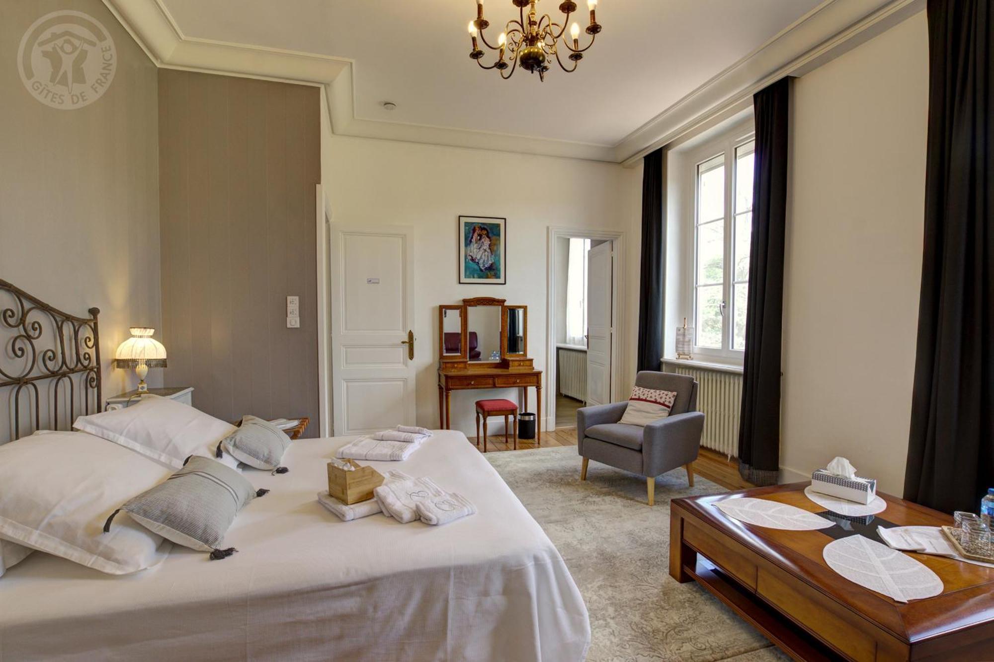 Domaine Berenguer Bed and Breakfast Ouches Exteriör bild